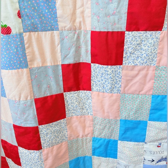 Vintage 70s Handmade Cotton Patchwork Strawberry Elf Quilt Single - Picture 4 of 5